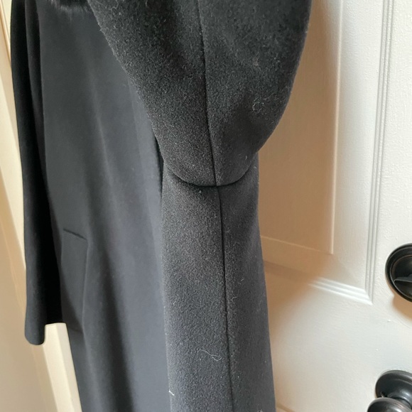 🎉HP🎉~Genuine Fox Fur Collar Soft,Luxurious ,Long Coat by Forecaster of Boston… - Picture 6 of 16